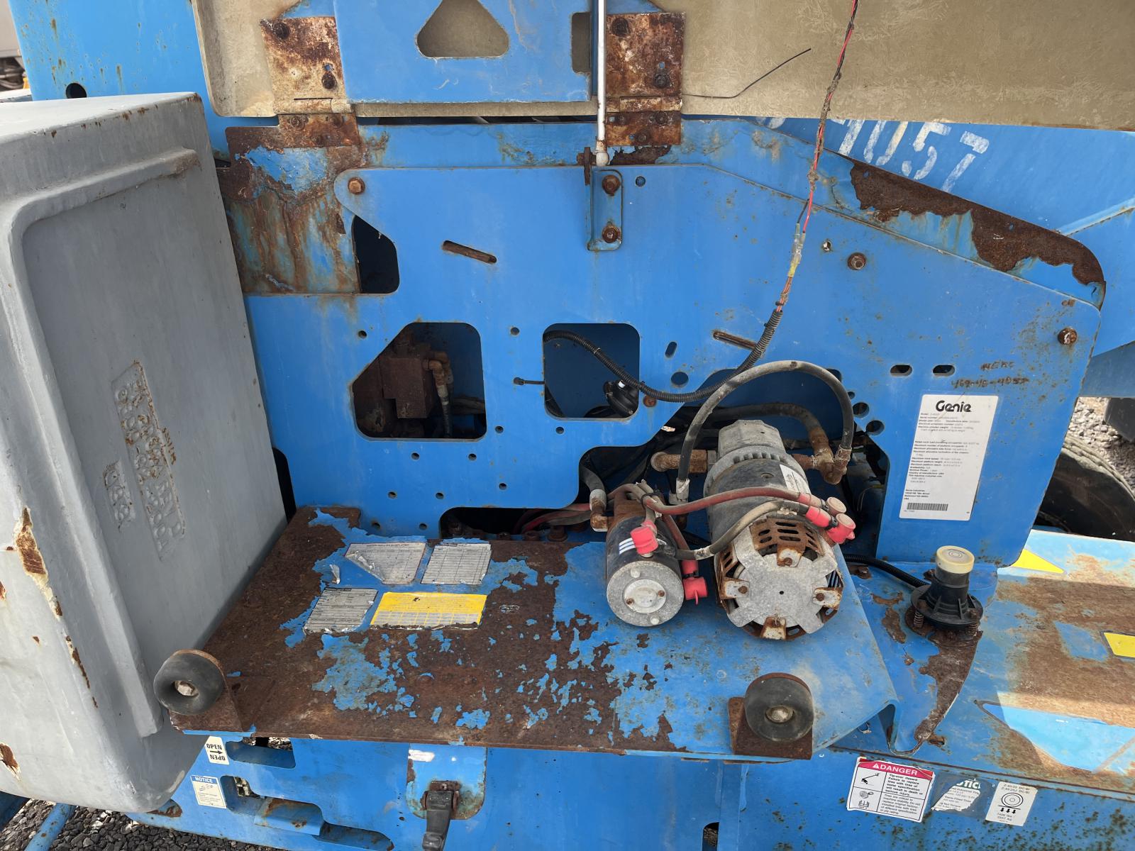 ./imagenes/INVOICE/2019/17977/GENIE Z4525 (4).JPG